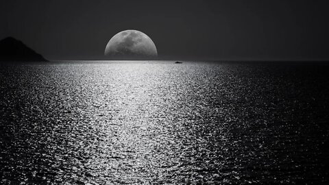 Moon And Sea With Music