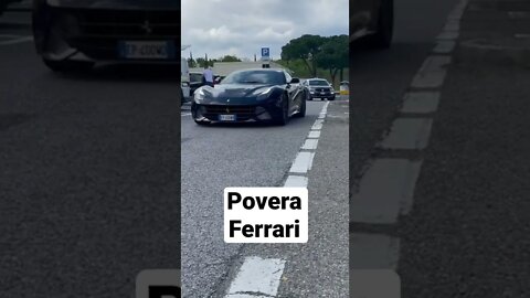 Povera Ferrari 😅