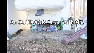 Camper Life / A Camper OUTDOOR Clean With Me, this camper is a disaster!!