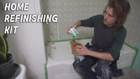 Re finishing our Bathtub. Etching and Painting with Rustoleum Tub and Tile kit Day 2