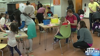 Kids celebrate "Happy Noon Year" at children's museum