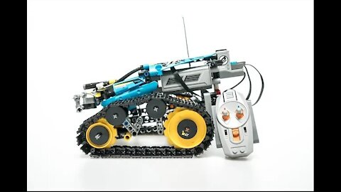 Lego Technic 42095 Remote-Controlled Stunt Racer