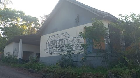 Escola abandonada em Campo Bom/RS