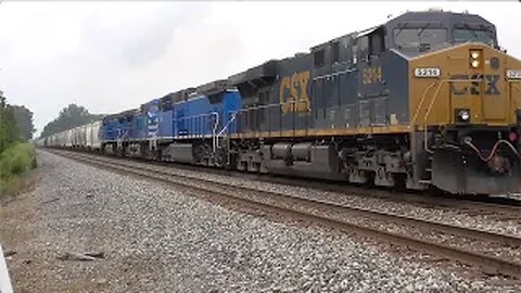 CSX M370 Manifest Mixed Freight Train with CEFX Power from Sterling, Ohio July 1, 2023