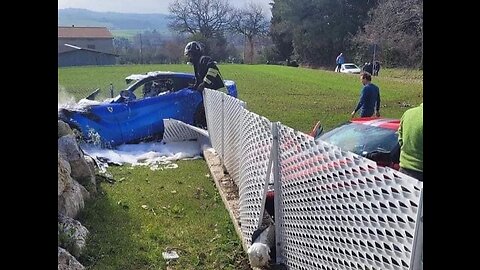 Ferrari 296 GTB & Ferrari F12 Berlinetta crash at the same time in Italy