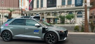 Lyft to offer driverless, robotaxis in Las Vegas