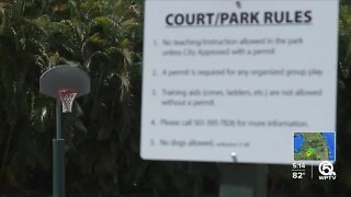 New signage at Boca Raton parks causing confusion