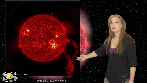 Big Flares, Mini-Storms & A Whole Lot of Eye Candy | Solar Storm Forecast 10 December 2023