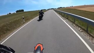 KTM EXC 450 VS KAWASAKI Z900- SuperMotoValhalla -