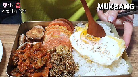 Old School Korean Lunch Box (ft. Fried Anchovy, Stir Fried Kimchi, Mini Cutlets )