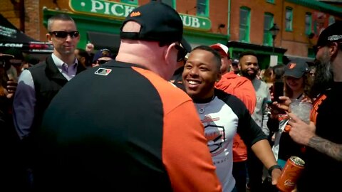Gov. Hogan chugs beers with Orioles fans
