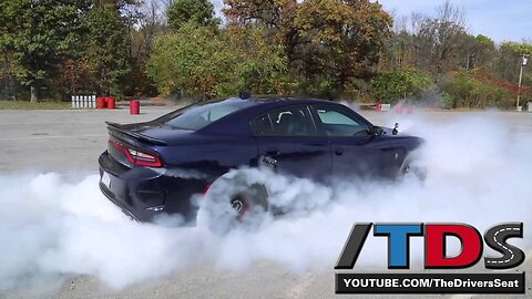 2015 Dodge Charger SRT Hellcat Burnout