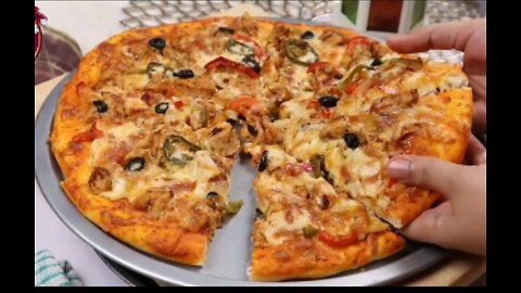 chicken cheesy pizza Recipe | Quick Tasty & Delicious fajita pizza Recipe.