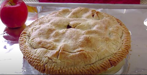 How to Make an Easy Apple Pie From Two Ready Pie Crust
