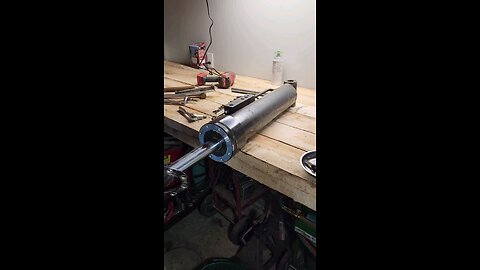 rebuilding a hydraulic cylinder!