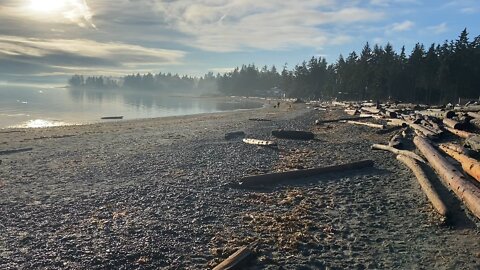 Beautiful day at Saratoga beach.