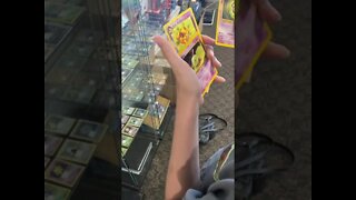Pokémon Trading Card Vending Machine Pull #shorts #pokemon #pokemontcgpull #vendingmachine
