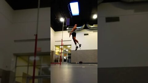 AMAZING VERTICAL JUMP 😱🚀 #Shorts #verticaljump