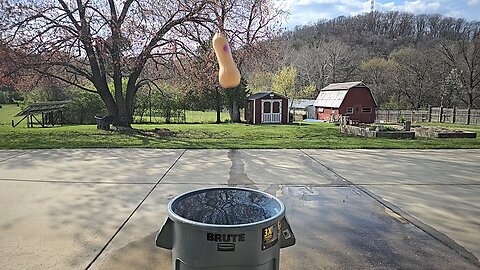 Slow Motion Squash Drop / Splash