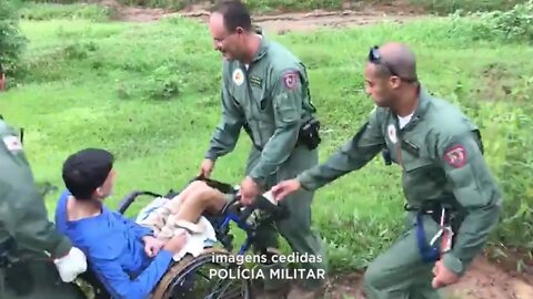 Dores de Guanhães: isolados pela chuva em área remota são resgatados em helicóptero