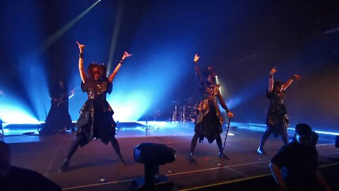 Babymetal in Dallas Song Headbangeeeeerrrrr!!!!!!!