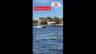 Do you like this boat? has a lot of space 👌👌 Florida Life 👌👍🌴 #floridalife