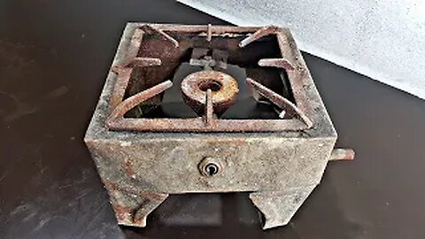 "Reviving the Vintage: Restoring an Old Rusty Gas Stove"