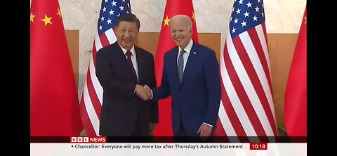 US President Biden shakes hands with Chinese President Xi Jinping in Bali – BBC News