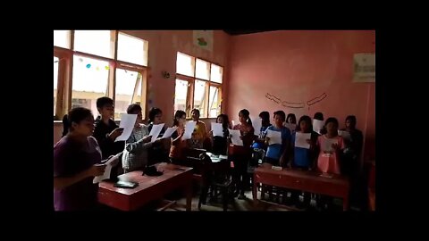 A class sings 1 Timothy 2:1-6 - The Bible Song