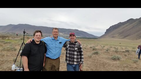 Nick Zentner Sentinel Gap WA. Pop Up Geology. Journal 75.