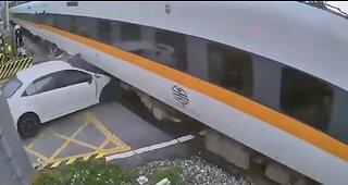 High speed train 🚂 vs drunk driver in Taiwan 🇹🇼