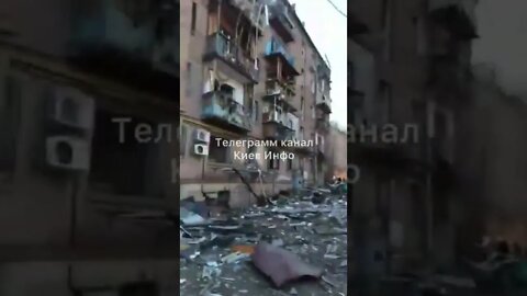 🇺🇦Graphic War18+🔥Russian B@mbs Landing in Residential Neighborhoods of Kyiv, Ukraine #Shorts