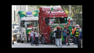 Caminhoneiros ameaçam paralisação no dia 1º