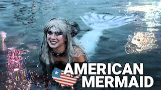 AMERICAN MERMAID - Professional Mermaid swimming during the 4th of July Fireworks