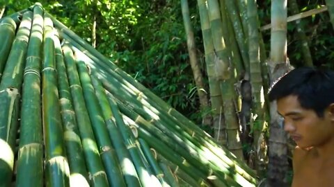 Bamboo huts and clay fireplaces on cliffs. ~11