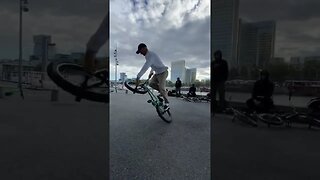 BMX Stunts