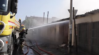 SOUTH AFRICA - Durban - Fire at Jumbo's towing yard (Videos) (qr6)