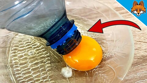 Hold the BOTTLE to the EGG and do THIS 💥 (It couldn't be easier) 🤯