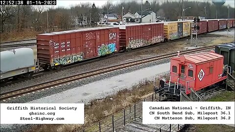 EJE 661 leading EB Manifest in Griffith, IN on January 14, 2023