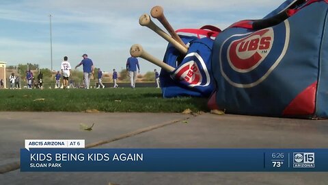 Kids fighting health battles flown to Arizona for Spring Training surprise