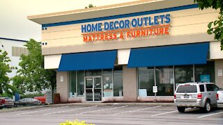 Home Decor Outlets shoppers still waiting for furniture