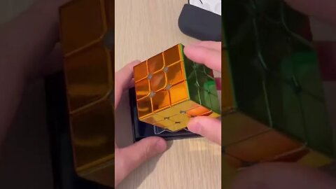 World’s Shiniest Rubik’s Cube ✨