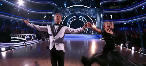 Derek Hough joins Dancing with the Stars