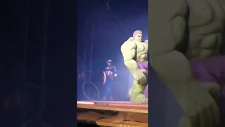 OS VINGADORES DANÇANDO NO CIRCO DA ALEGRIA, COM HULK, CAPITÃO AMÉRICA E HOMEM-ARANHA