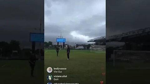 Gui em São Januário para assistir ao time do Vasco Feminino