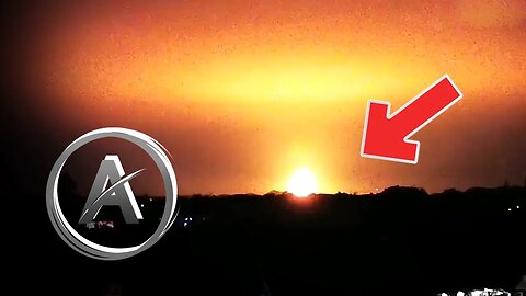 Massive fireball explodes over Oxford skyline as lightning strikes