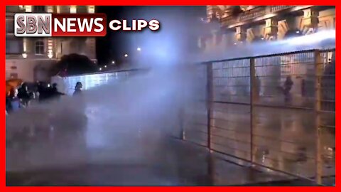 Bern, Switzerland: Police in Switzerland Use a Water Cannon Against Protesters - 3782