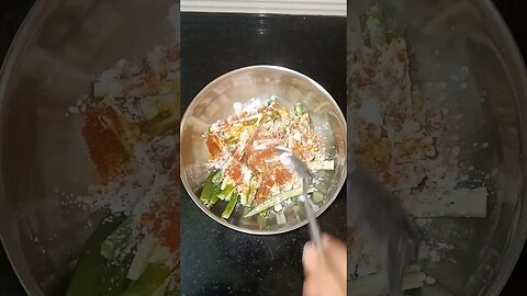 crispy bhindi fry recipe 🔥🔥🔥🤤#shorts #trending #ytshorts #viral #youtubeshorts #crispybhindi