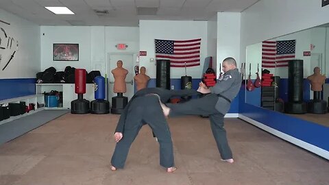 An example of the American Kenpo technique Thrusting Lance