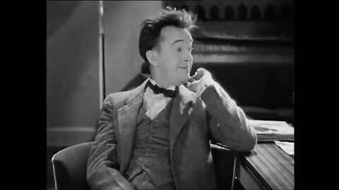 Laurel & Hardy's Sons of The Desert 1933 - An Apple A Day